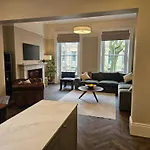 Centre Fabulous Georgian Townhouse