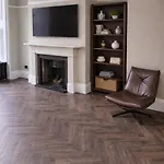 Centre Fabulous Georgian Townhouse بيت للعطل كارلايل