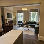 Centre Fabulous Georgian Townhouse
