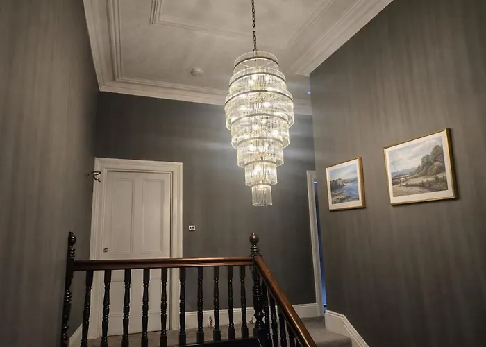 Centre Fabulous Georgian Townhouse بيت للعطل كارلايل